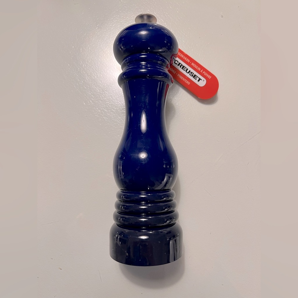 Le Creuset Indigo Pepper Mill NWT